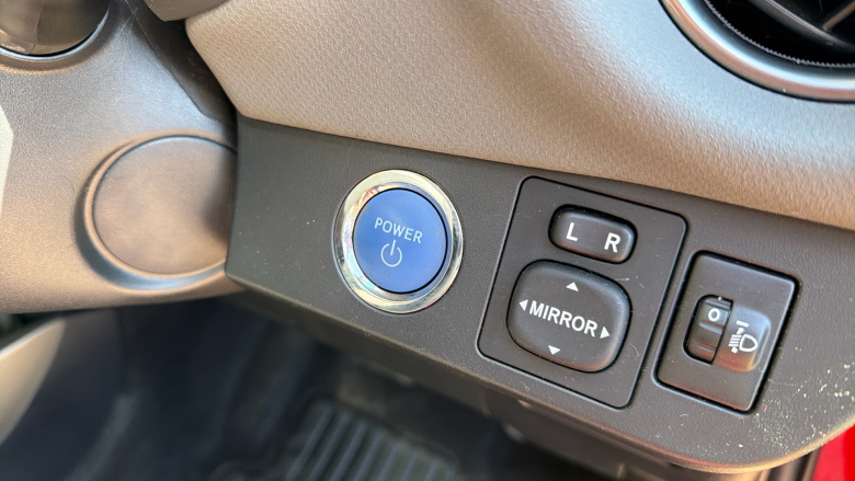 Toyota Yaris 1.5 Hybrid Icon 5dr CVT Hybrid Hatchback